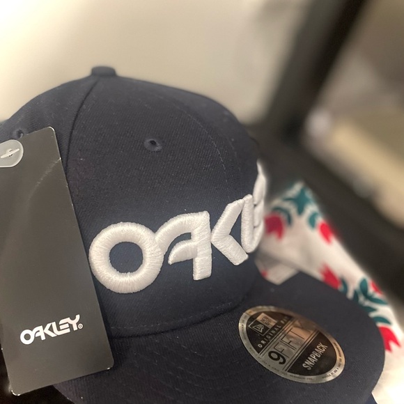 OAKLEY | 6 Panel Gradient Snapback Fathom Original Era Men’s Hat NWT 911784 - Picture 6 of 11